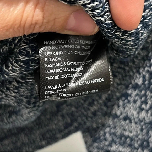 Free People mock neck blue & white marled cropped long sleeve sweater size large - Picture 7 of 9